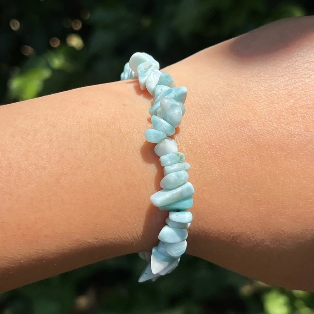 Stretchable natural Larimar chip‎ bracelet